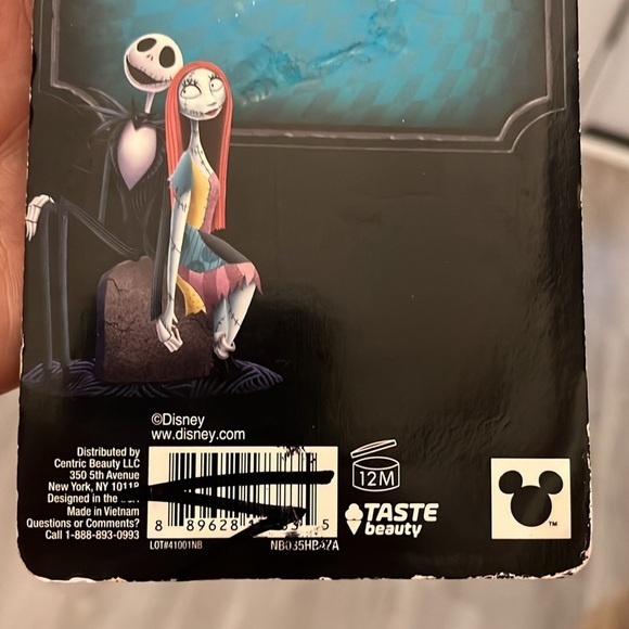 Disney Flavored Lip Balm Nightmare Before Christmas Pack of 8 NWT - Picture 6 of 8